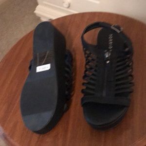Torrid size 7.5 platform sandals